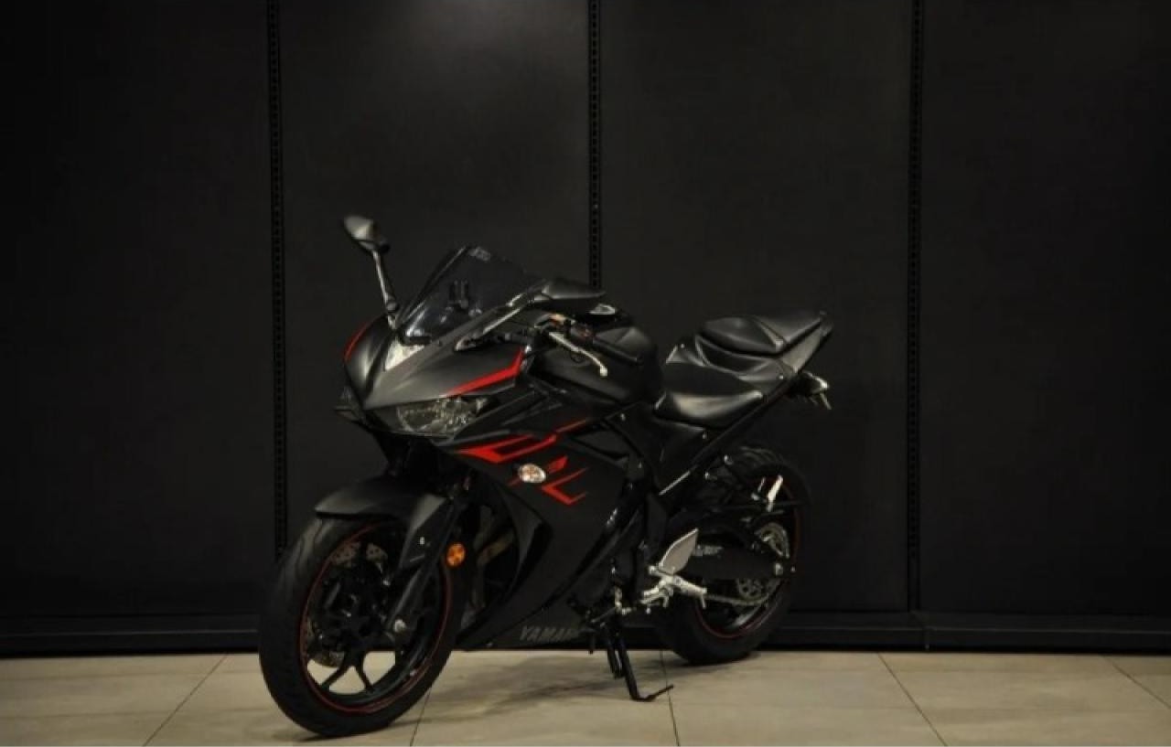 Yamaha R3 2017 - 6.000 Km Rodada 2022