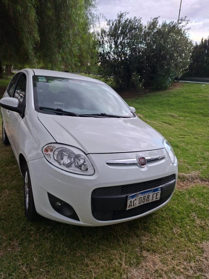 Fiat Palio Atractive 2017 Full Excelente Estado