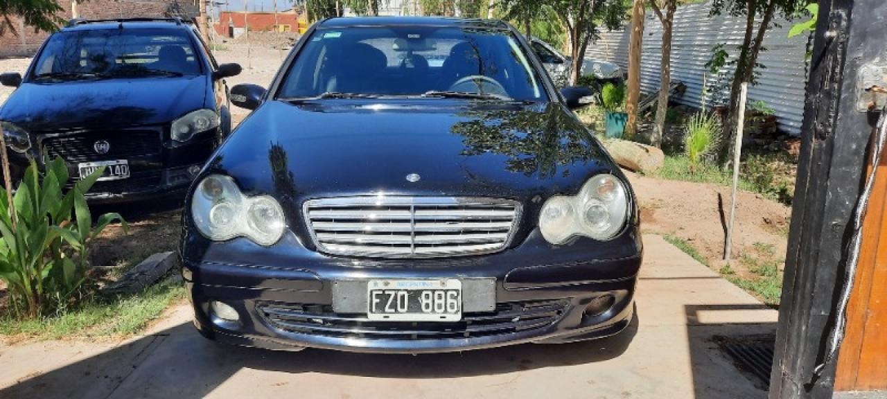 Mercedes Benz C200