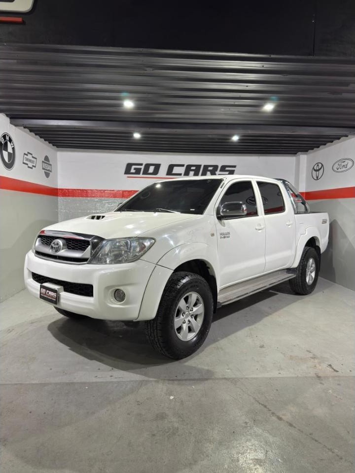 Toyota Hilux Srv 4x2 3.0 Impecable