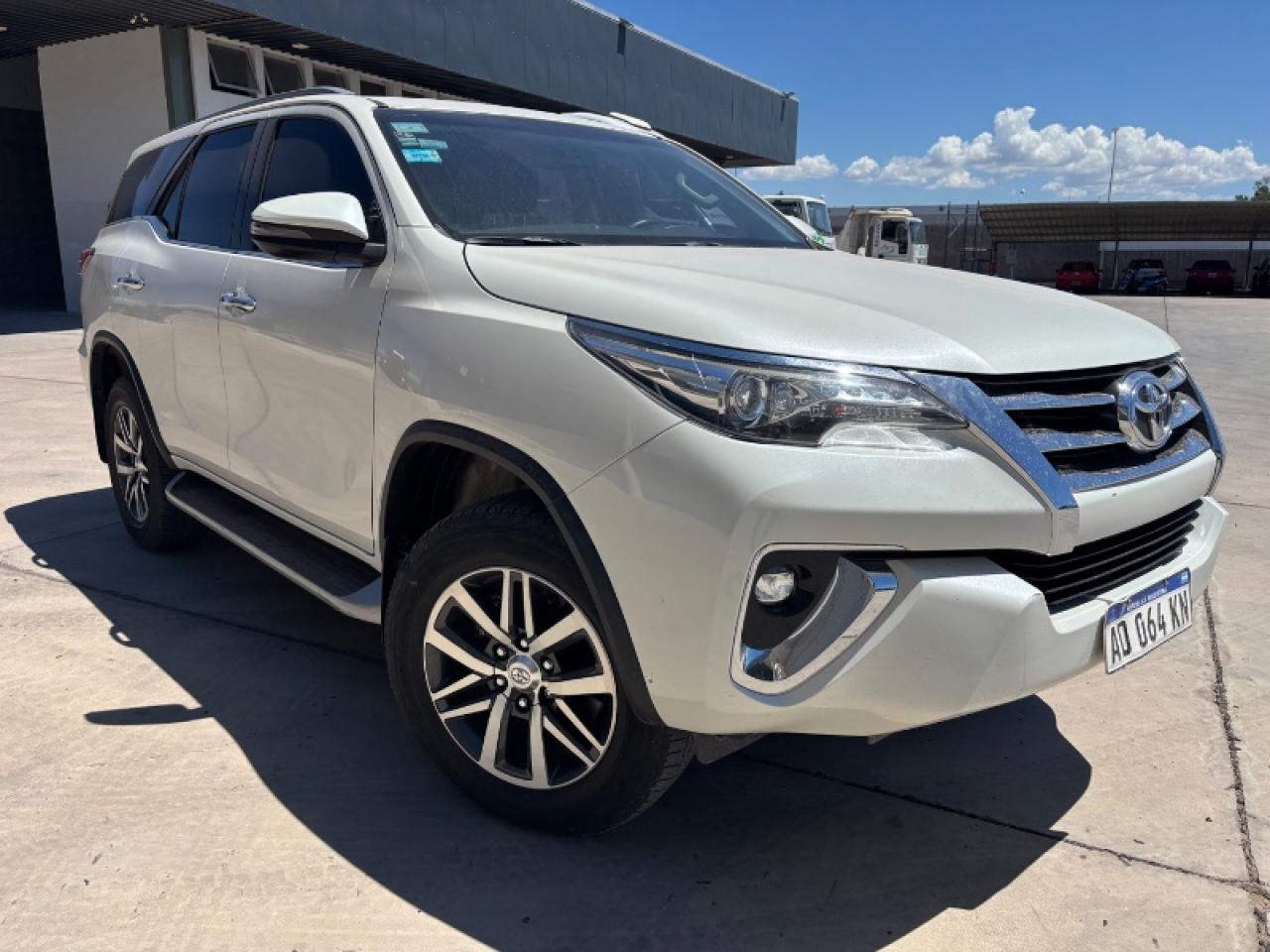 Toyota Hilux Sw4 Srx Automática 2018 -oferta Contado 60.000 Km