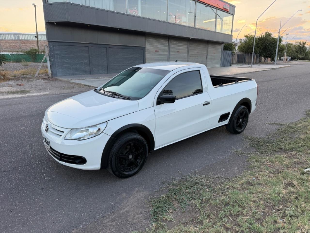 Volkswagen Saveiro 2010 Nafta Financió