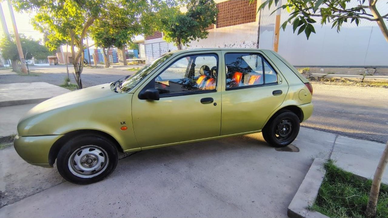 Ford Fiesta Lx 1.3 - 97