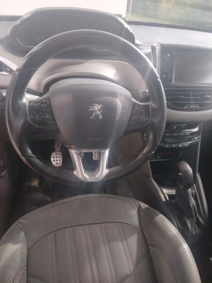 Peugeot 208 Feline 2017