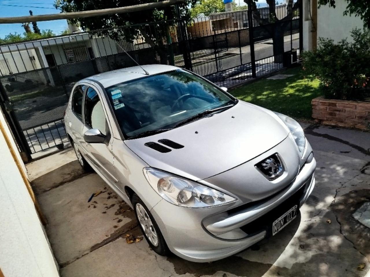 Peugeot 207 Compact Allure 1.4 Modelo 2014 90.000 Km