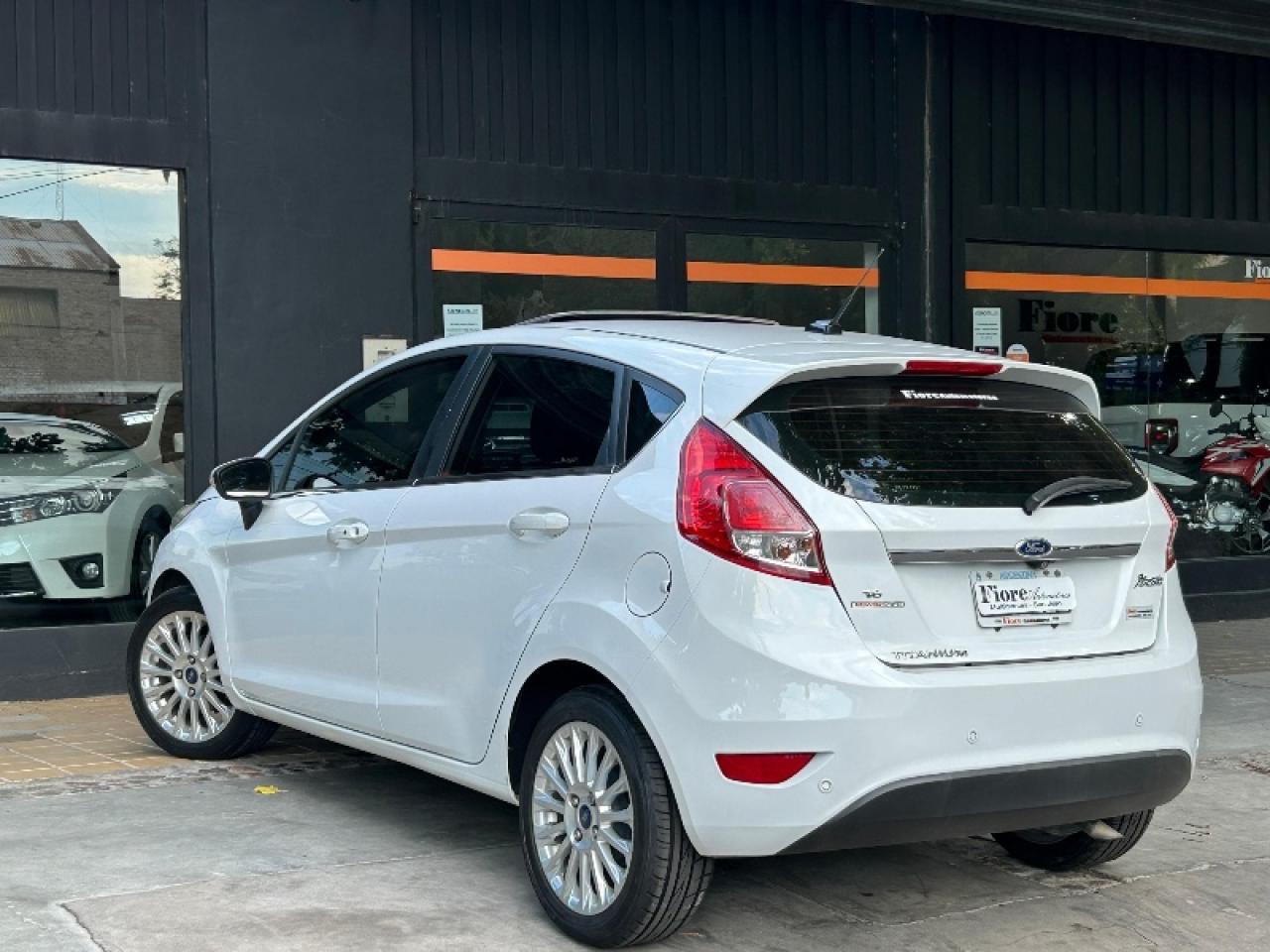 Miniatura 6