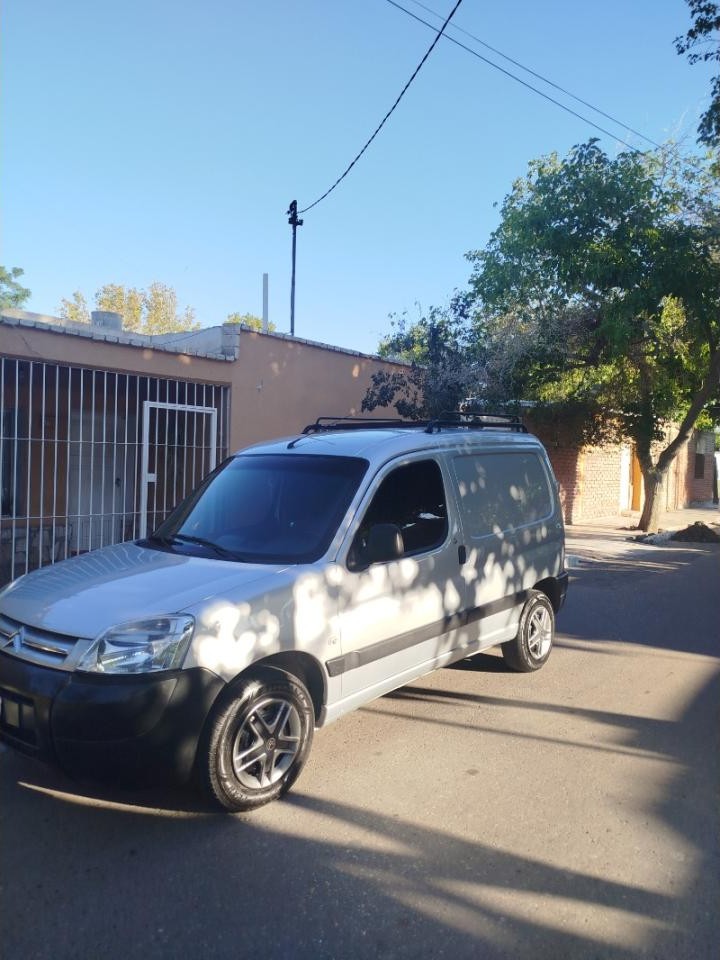 Citroen Berlingo Naftera 1.4 Con Gnc