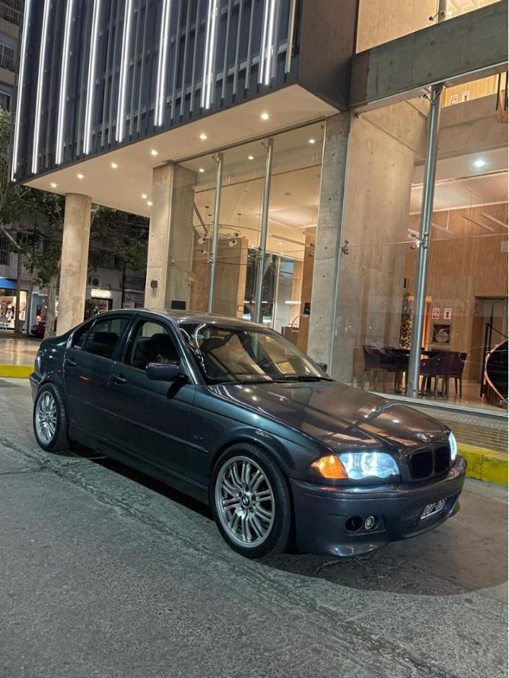 Bmw 323i 2001