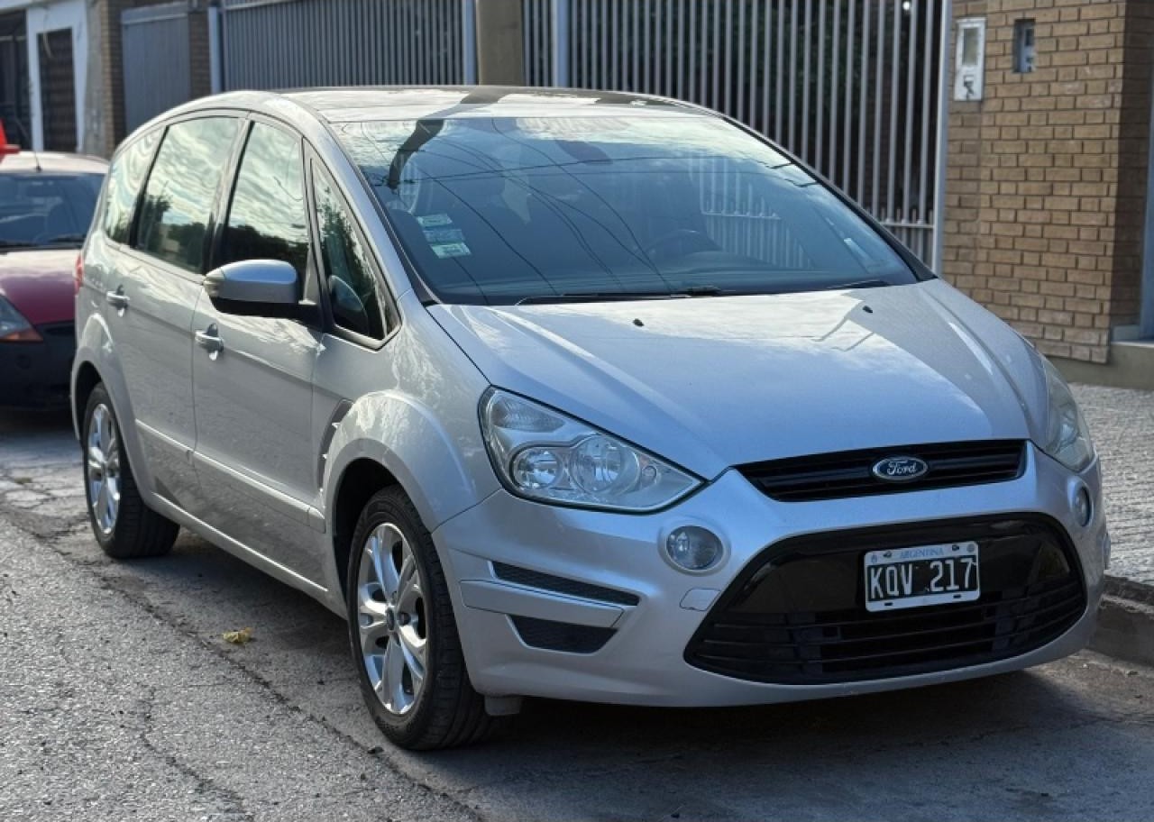 Ford S-max 2010 Trae 7 Asientos Impecable