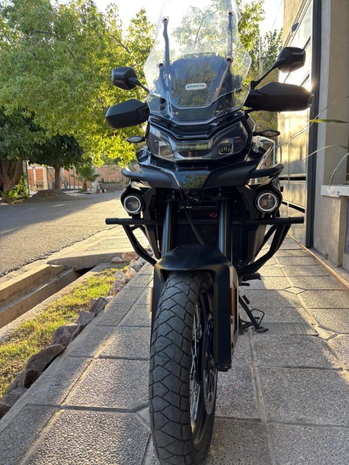 Cfmoto 800 Explorer Black Edition