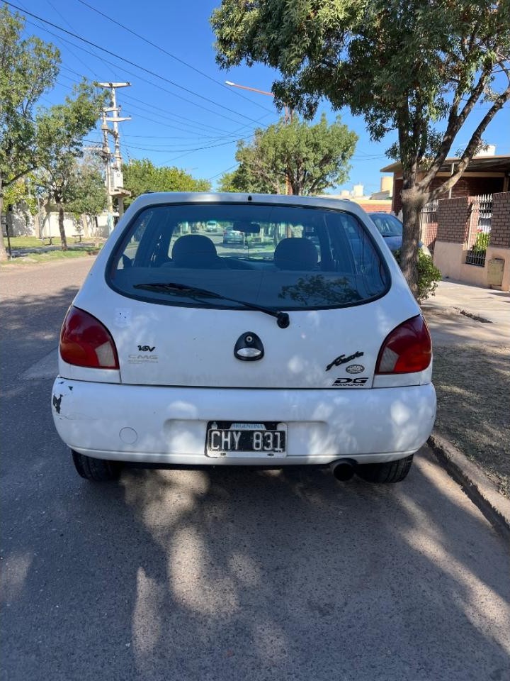 Ford Fiesta 98 Clx. Titular
