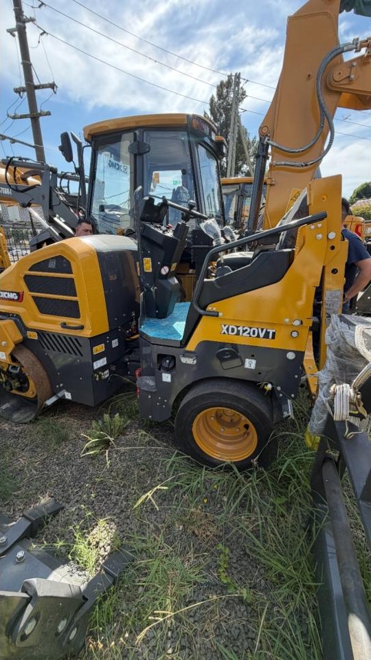 Compactador Vibratorio Xcmg Modelo Xd120vt 2.650 Kg  - Kubota 35 Hp
