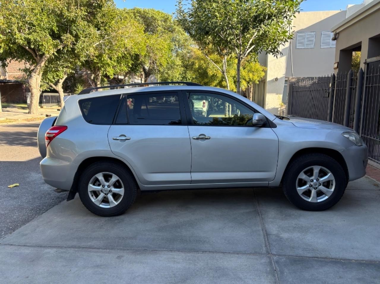 Toyota Rav 4, 2011