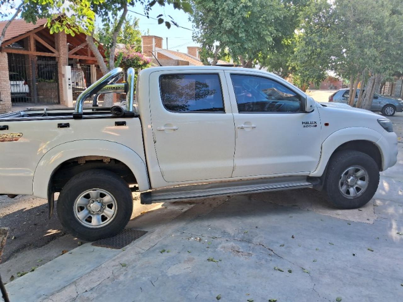 Toyota Hilux 4x2 2013