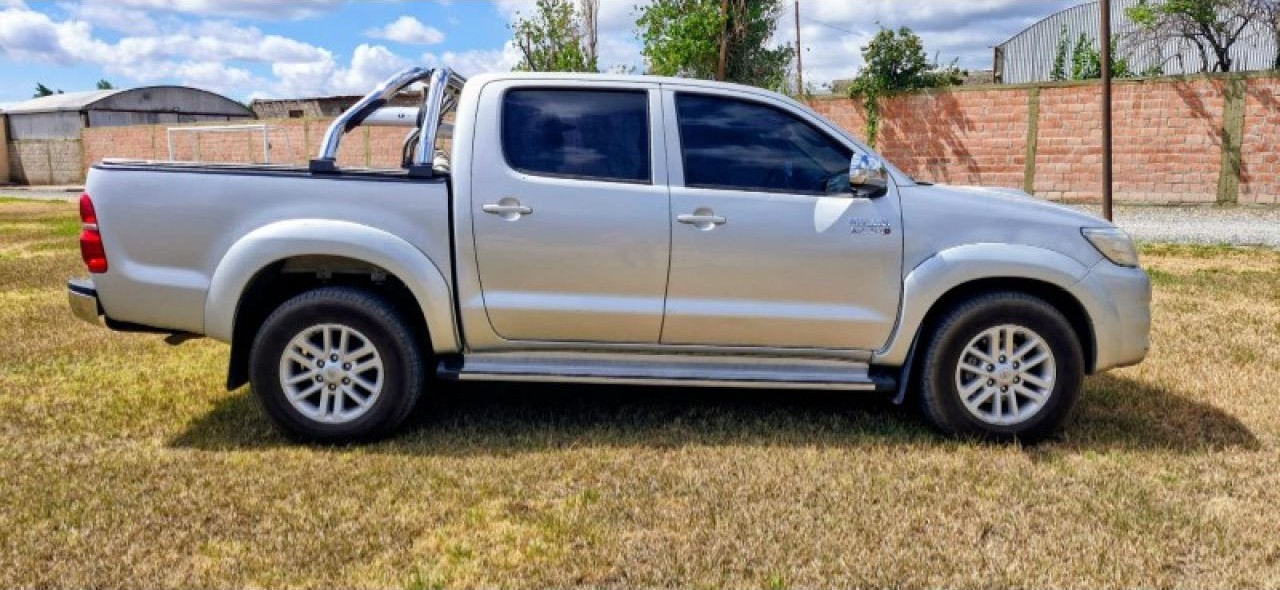 Toyota Hilux 4x2 Srv 2014
