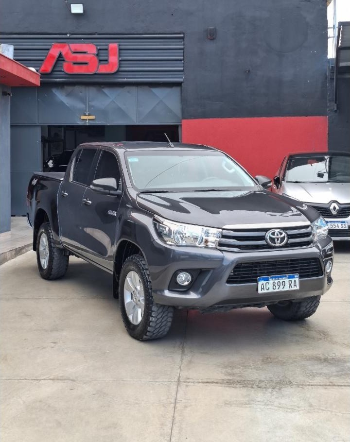 Toyota Hilux Pick-up 2.8 Cd Sr 177cv 4x4 2018 130000km