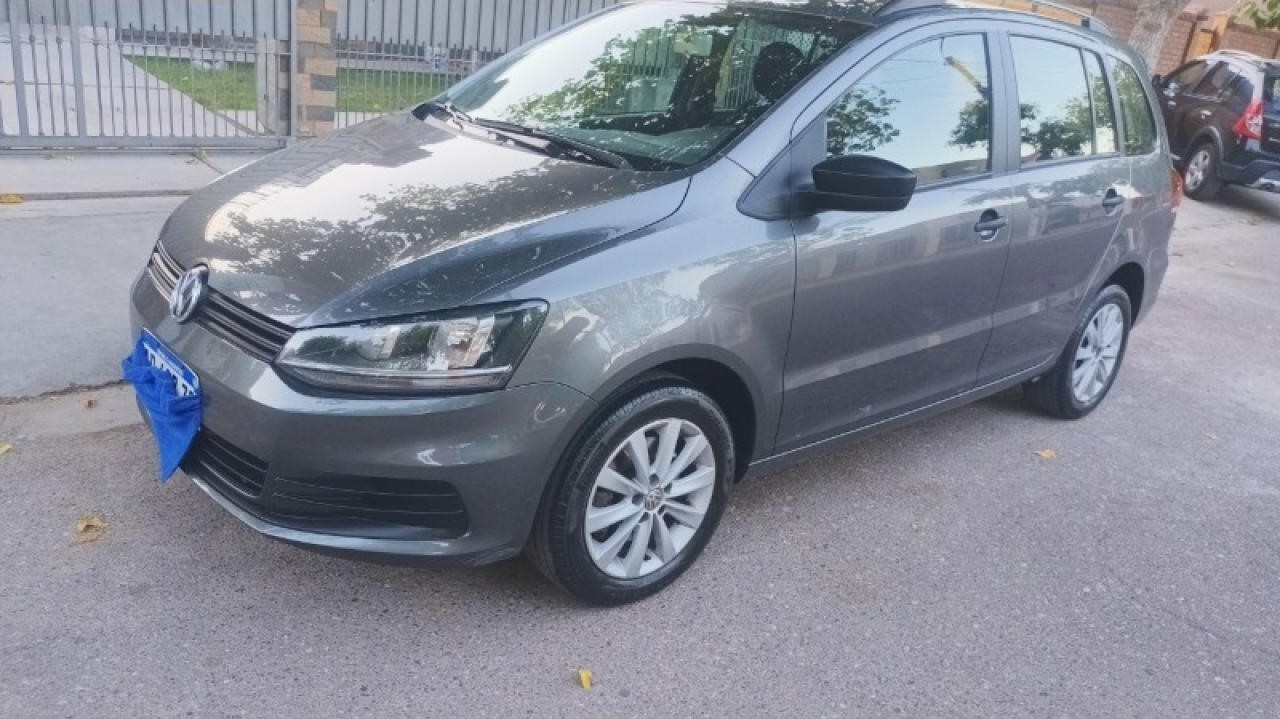 Volkswagen Suran 2019 Confortline/ Primera Mano