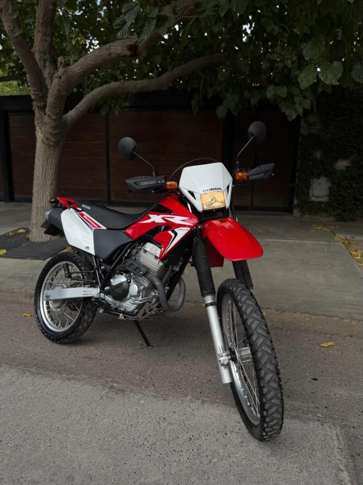 Honda Tornado 2022