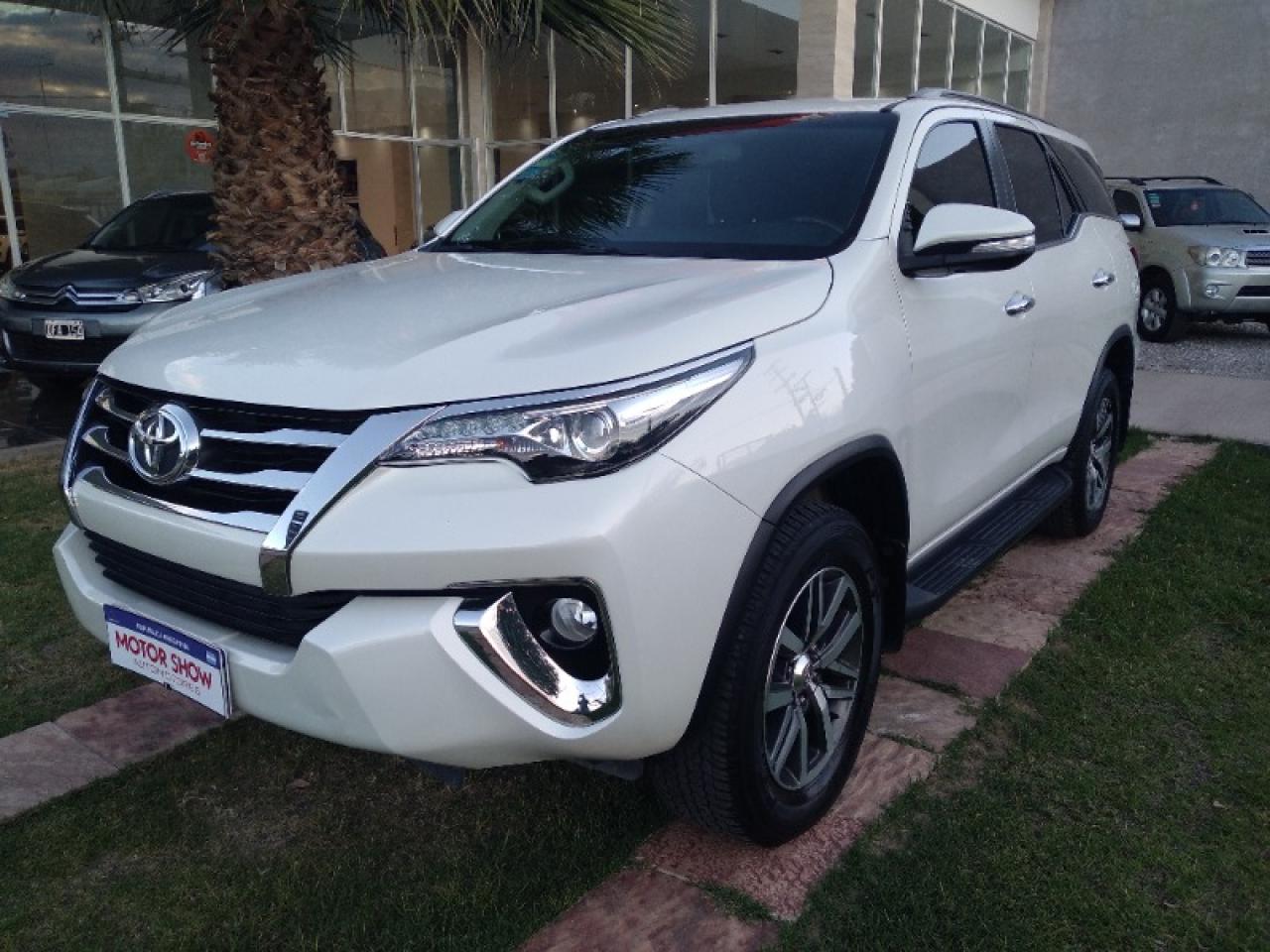 Toyota Hilux Sw4 Srx 2.8. Automatica 2016 Con 67.000 Kms