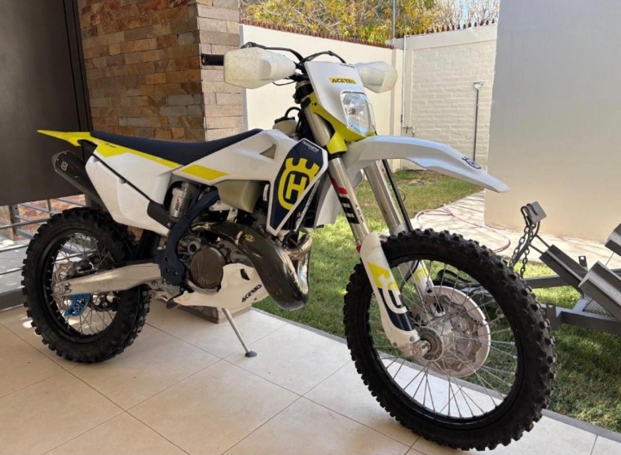 Husqvarna Te300 Año 2023 45 Hs De Uso - Inmejorable Estado - Contado Y/o Permuta