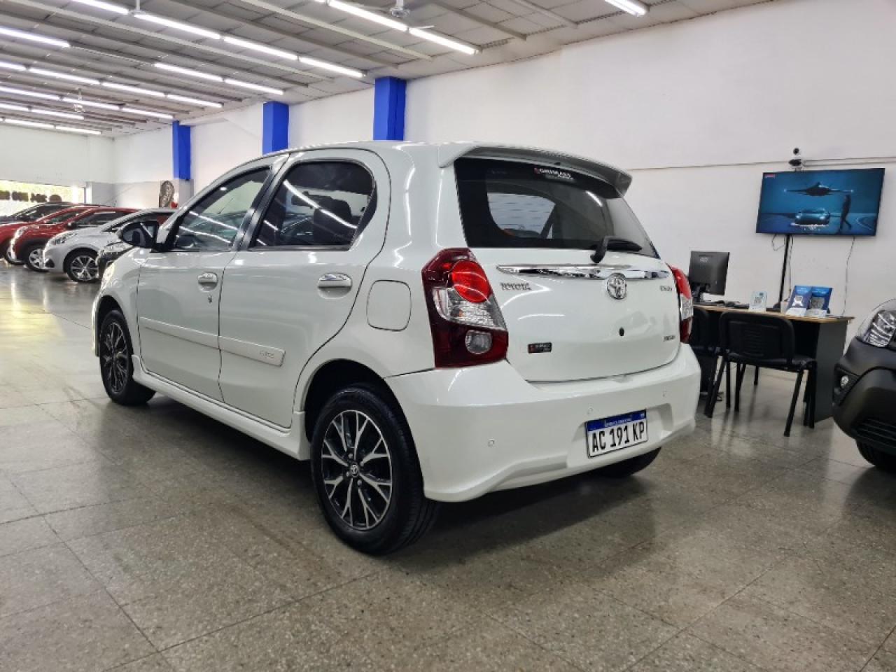Miniatura 4