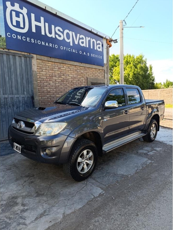 Toyota Hilux Srv 4×4