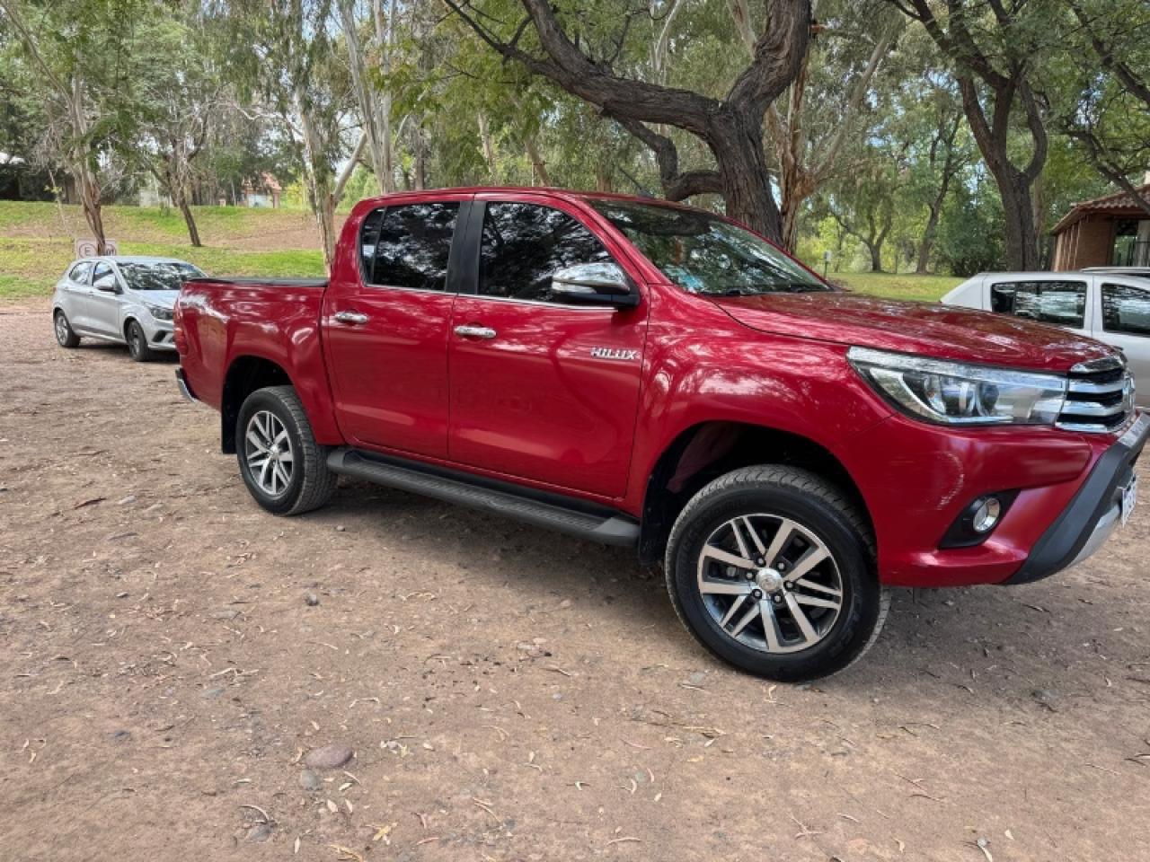 Toyota Hilux 2.8 Srx 4x4 2016