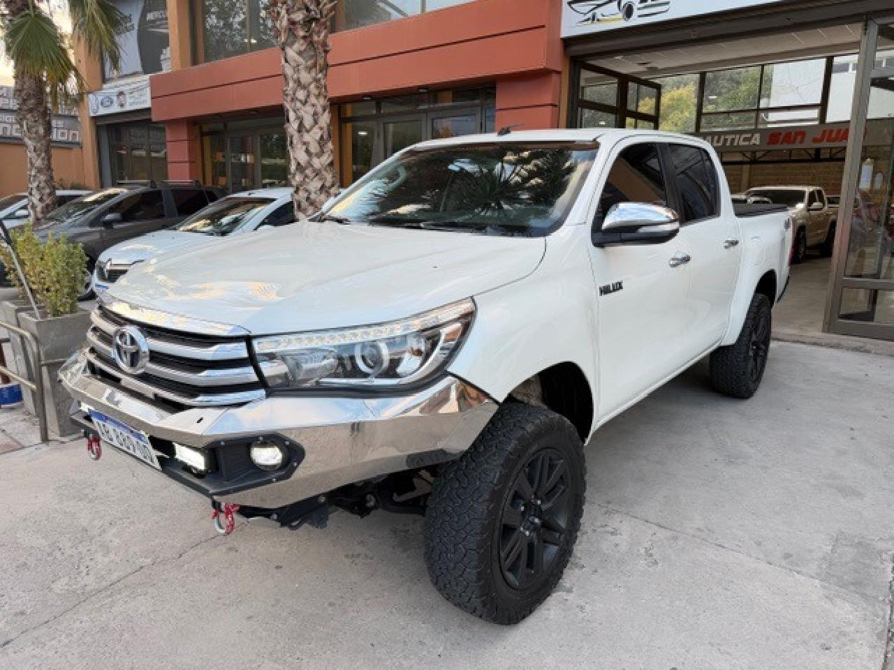 Toyota Hilux Srx Año 2017 (bfgoodrich)