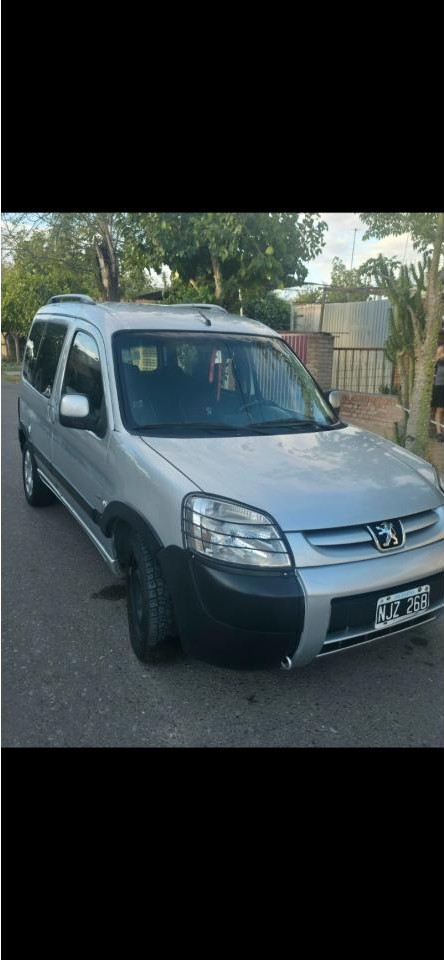 Peugeot Partner Patagonica 1.6 Hdi Vtc 2014