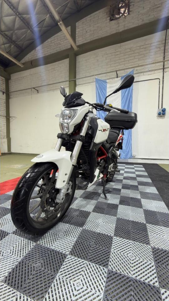 Benelli 250 Tnt 2018