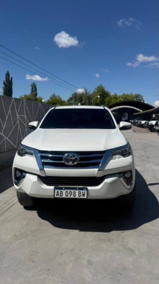 Toyota Hilux Sw4 Srx 2.8 At 7as 2017