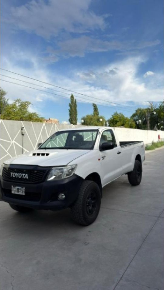 Toyota Hilux 2.4 Cs 4x2