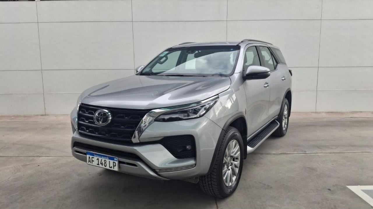 Toyota Sw4 4x4 Srx Mt 7a  2021 $ 56.998.000+ Transferencia $ 2.500.000. Financiacion - Permuta