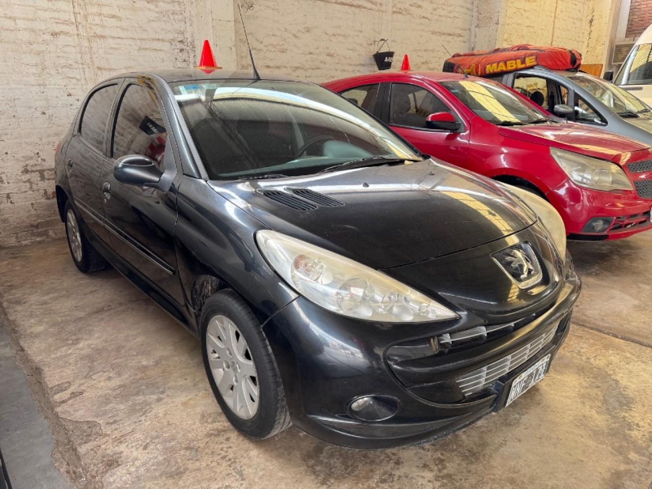 Peugeot 207 2013 1.6 16v. Permuto Y Financio