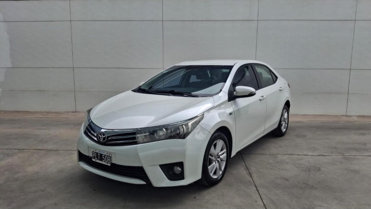 Toyota Corolla Xei Pack 1.8 Cvt 2016 $ 23.900.000+ Transferencia $ 956.000. Financiacion - Permuta