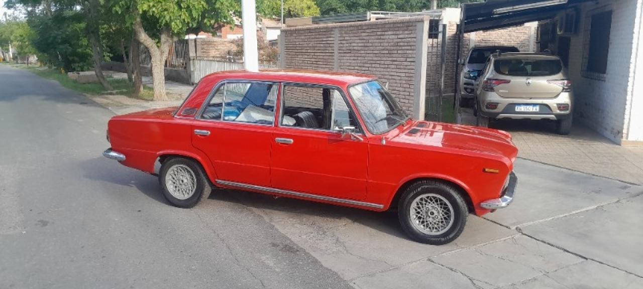 Fiat 125 Berlina, Titular Impecable