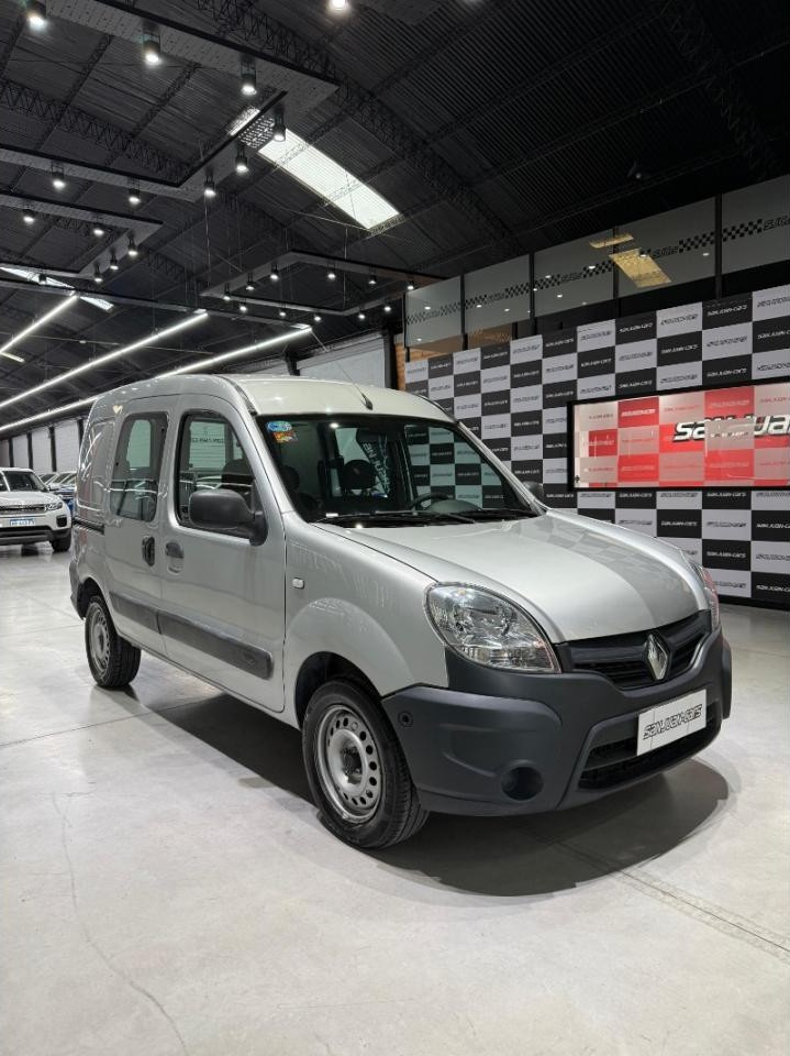 Renault Kangoo Ph3 Confort 1.6 5asientos 2015 98.800km Unico Dueño