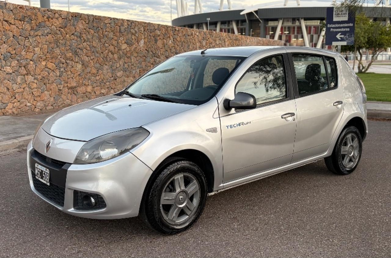 Renault Sandero Versión Techrun, Mod 2014, Excelente Estado