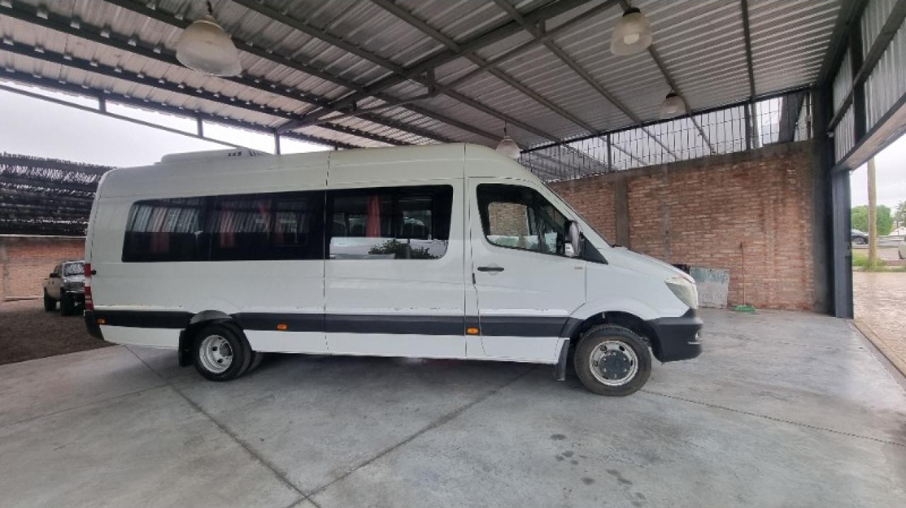 Mercedes Benz Sprinter 515 19 +1 Año 2018