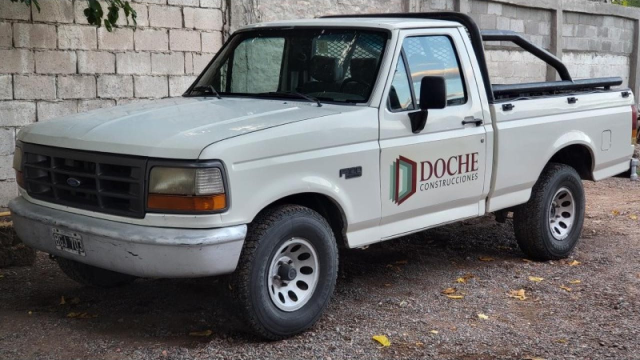 Ford F100 Xl 2.5 Maxion Turbo A/a Pick Up, 1997