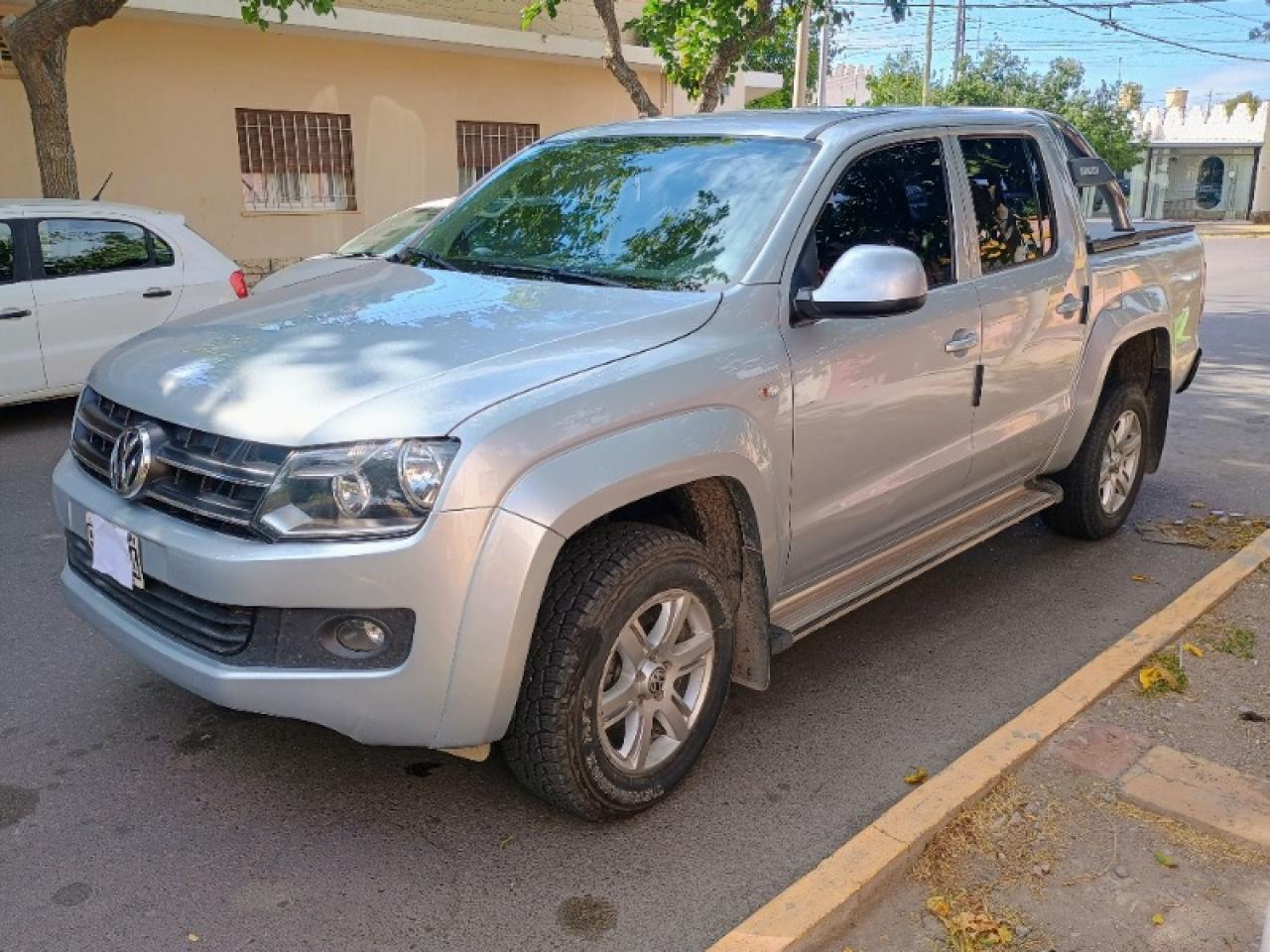 Volkswagen Amarok Trendline 2015/ 180cv Biturbo //4x2 Permuto// Financiación