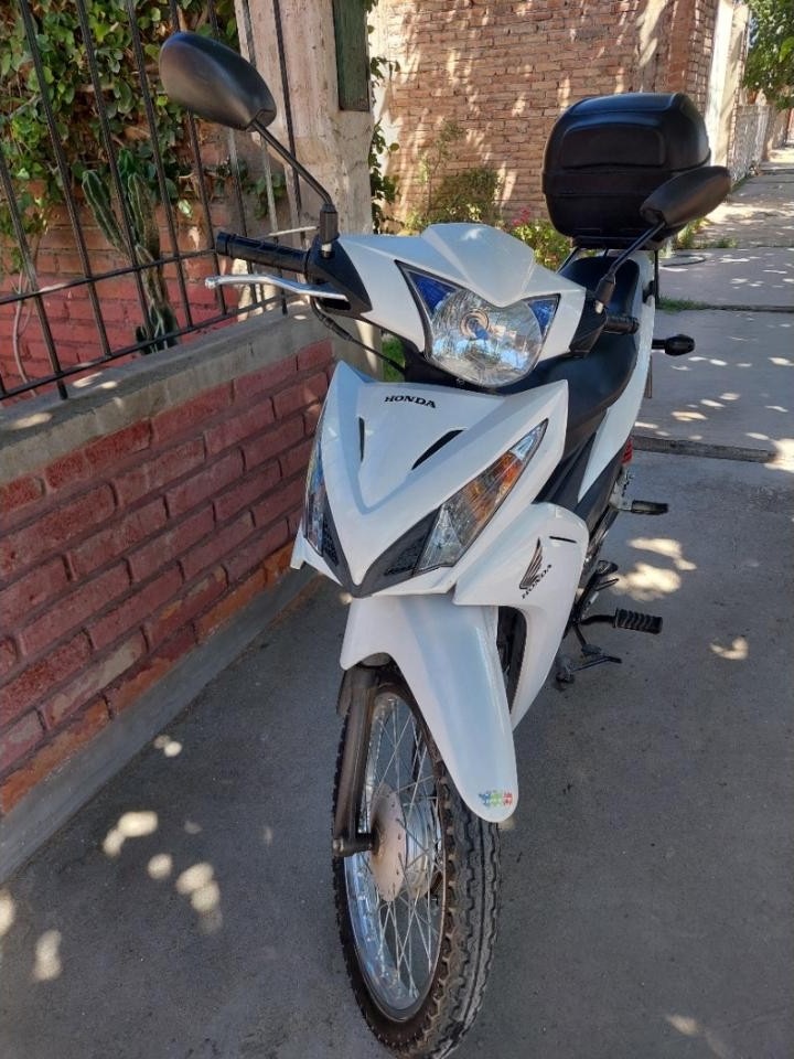 Moto Honda Wave + Baulera