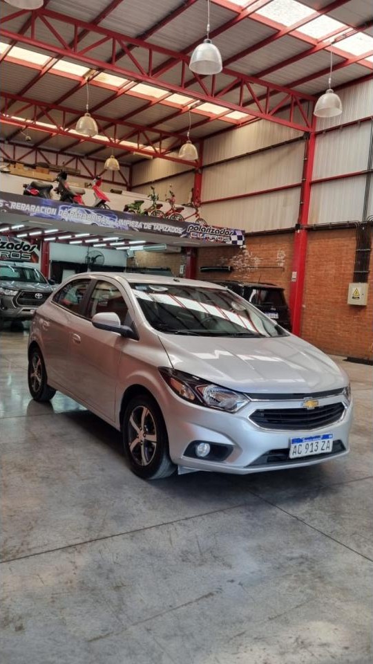 Chevrolet Onix Ltz 2018. Precio Info 83.000 Km 1era Mano.