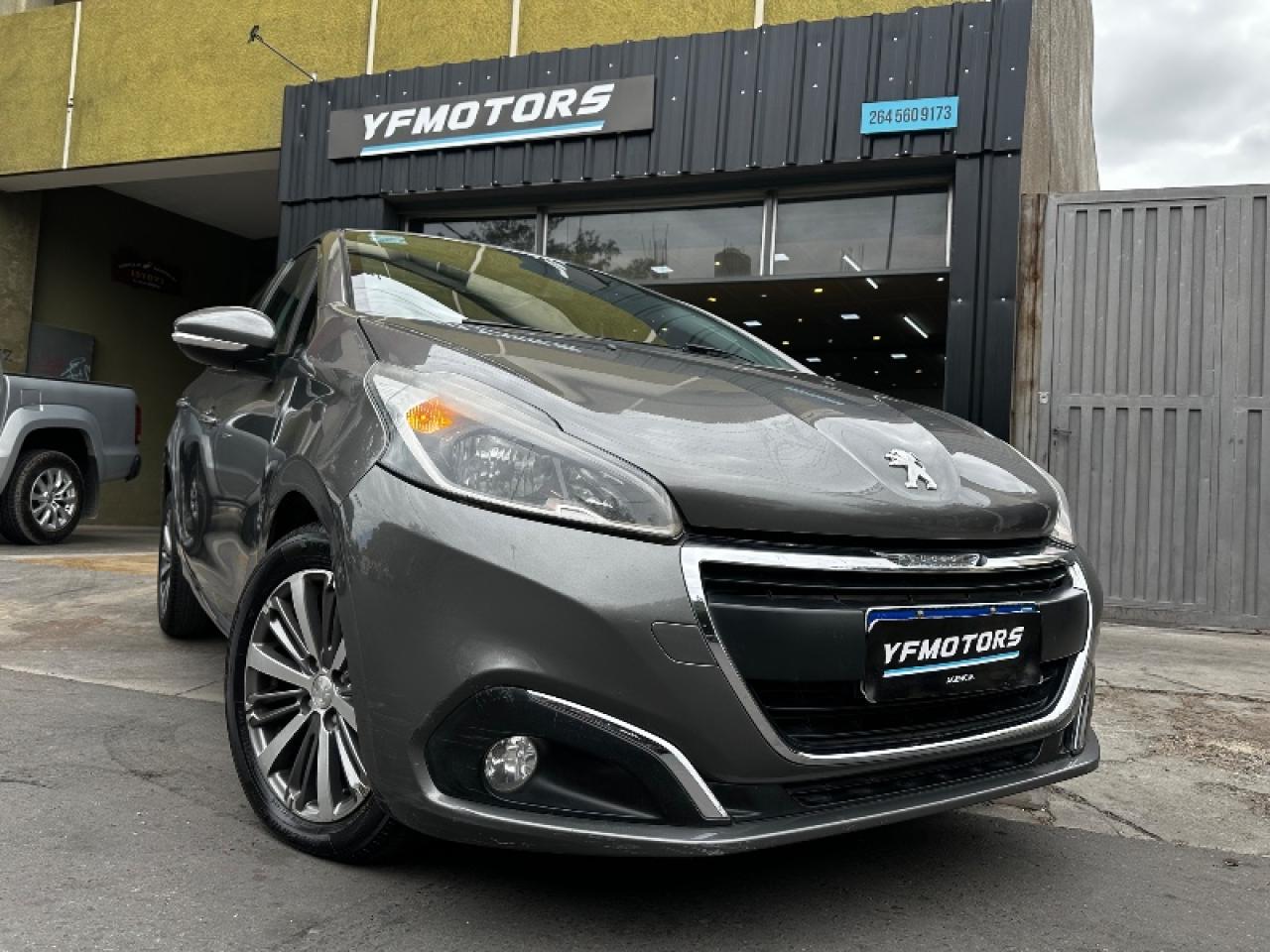 Peugeot 208 Allure Full, 2017