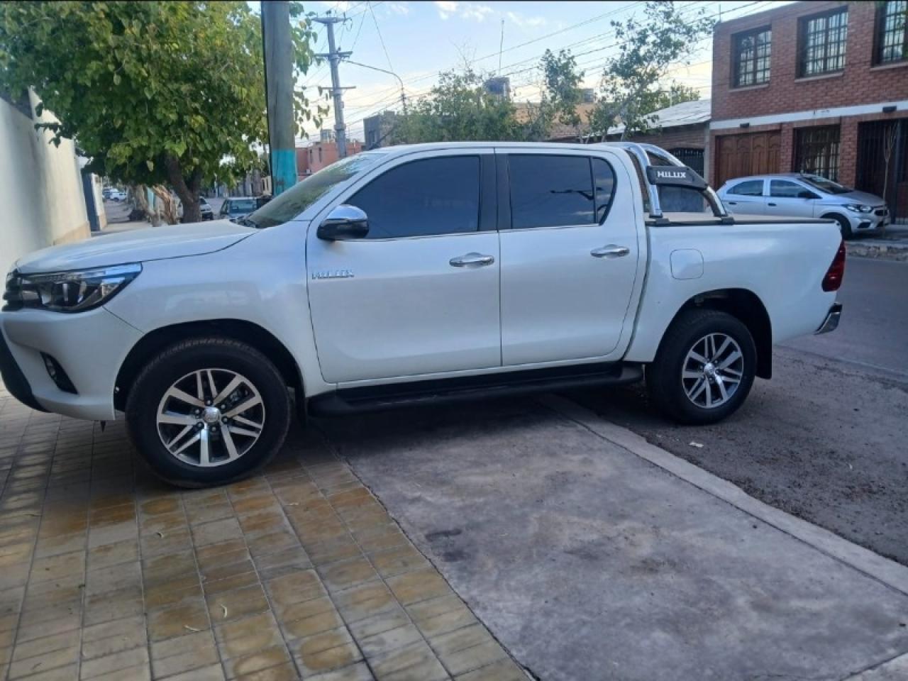 Toyota Hilux 29.500km 2018, Impecable