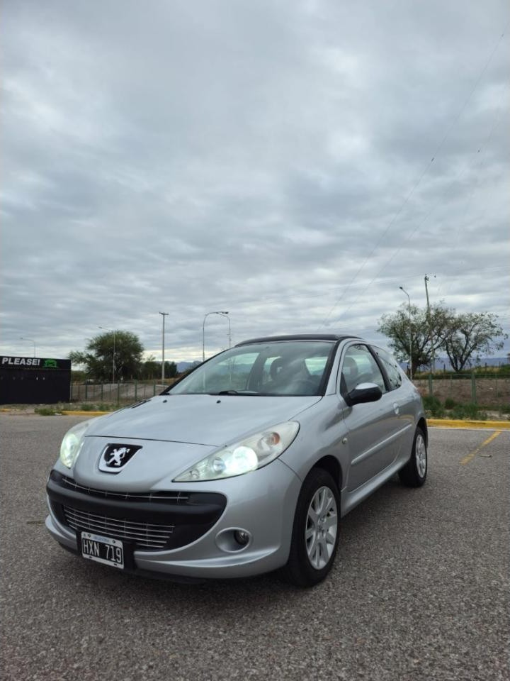 Peugeot 207 1.6 Xt Premium 2009 68.000km