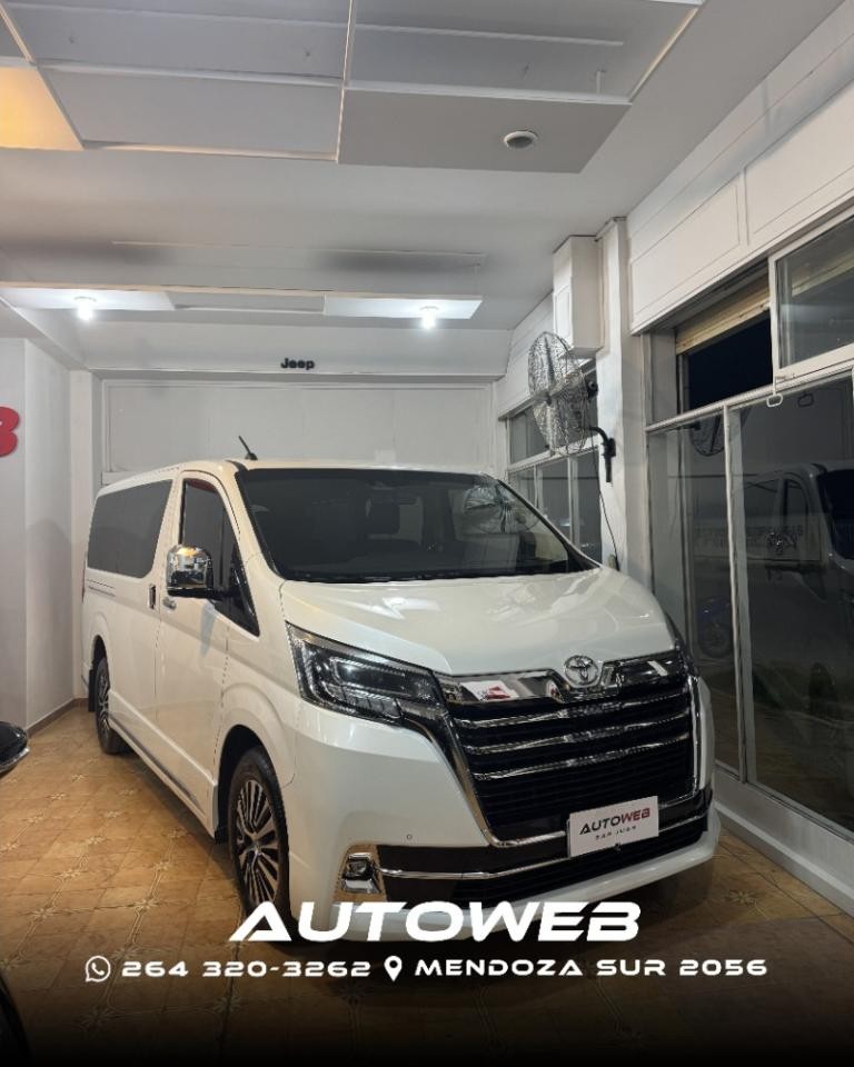 Toyota Hiace Wagon Vx Premium 2.8 2024