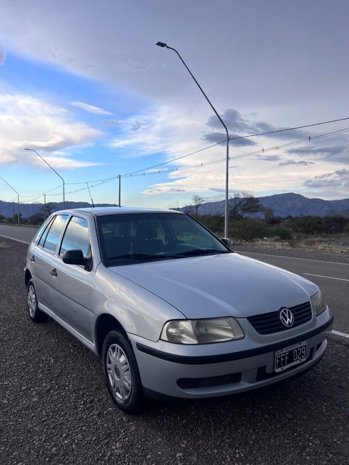 Gol Pointer 1.6 2006 Primera Mano