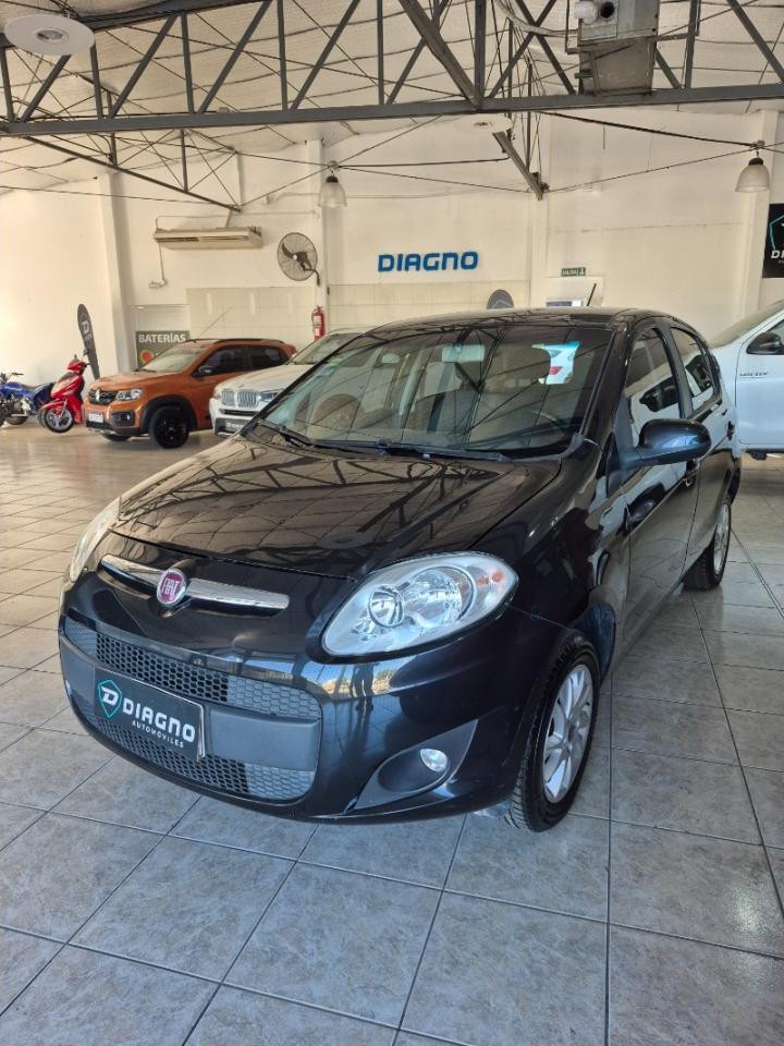 Fiat Palio Attractive, 2017