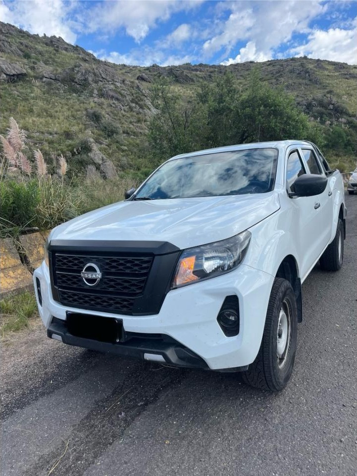 Nissan Frontier 4x4, 2024